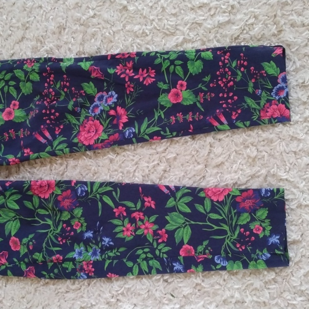 J. McLaughlin Size 4 Floral Pants. - Picture 3 of 12